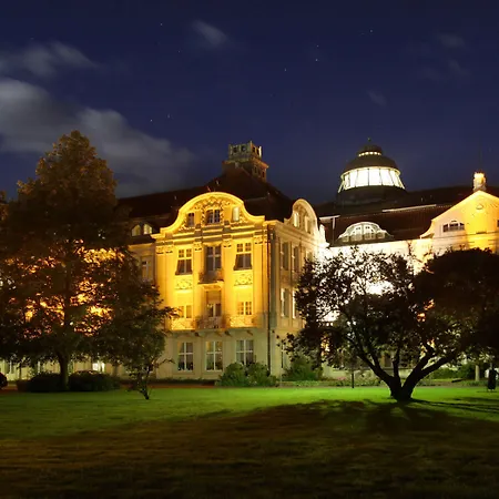 Badehof 바트살츠흘리르프